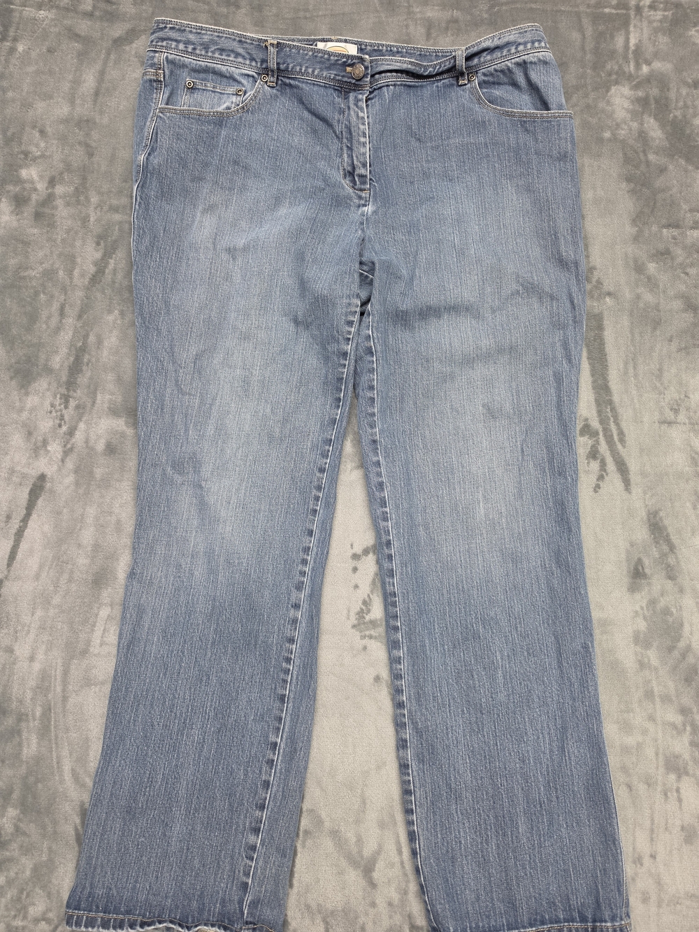 Classic Women's Light Blue Denim Jeans Sz 18